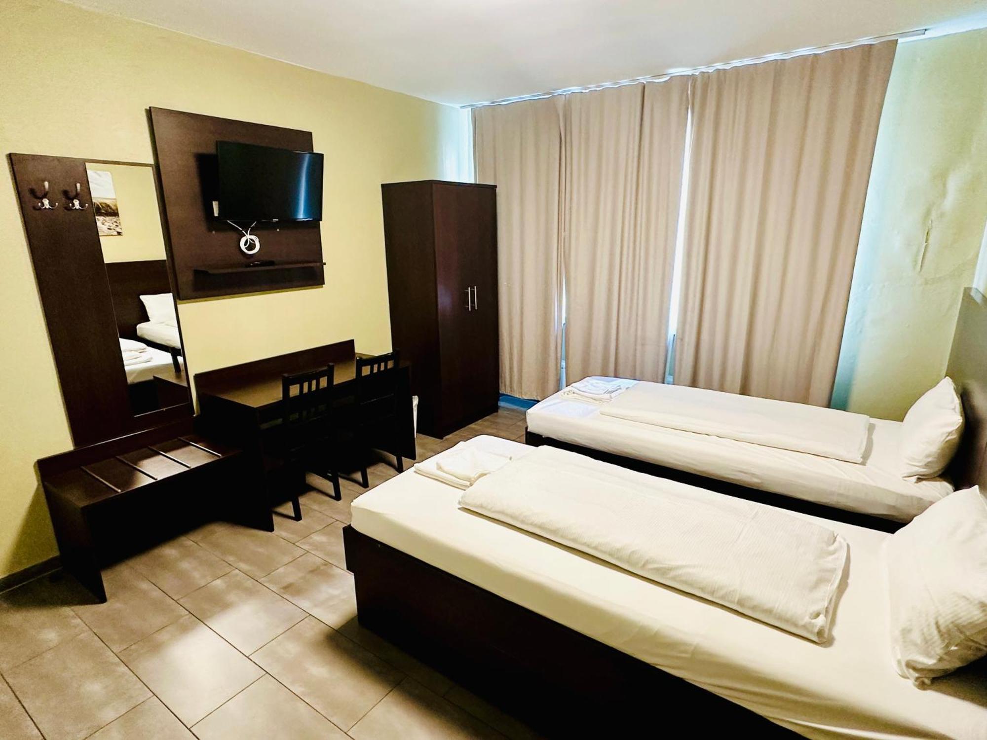 Hotel City Star フランクフルト エクステリア 写真