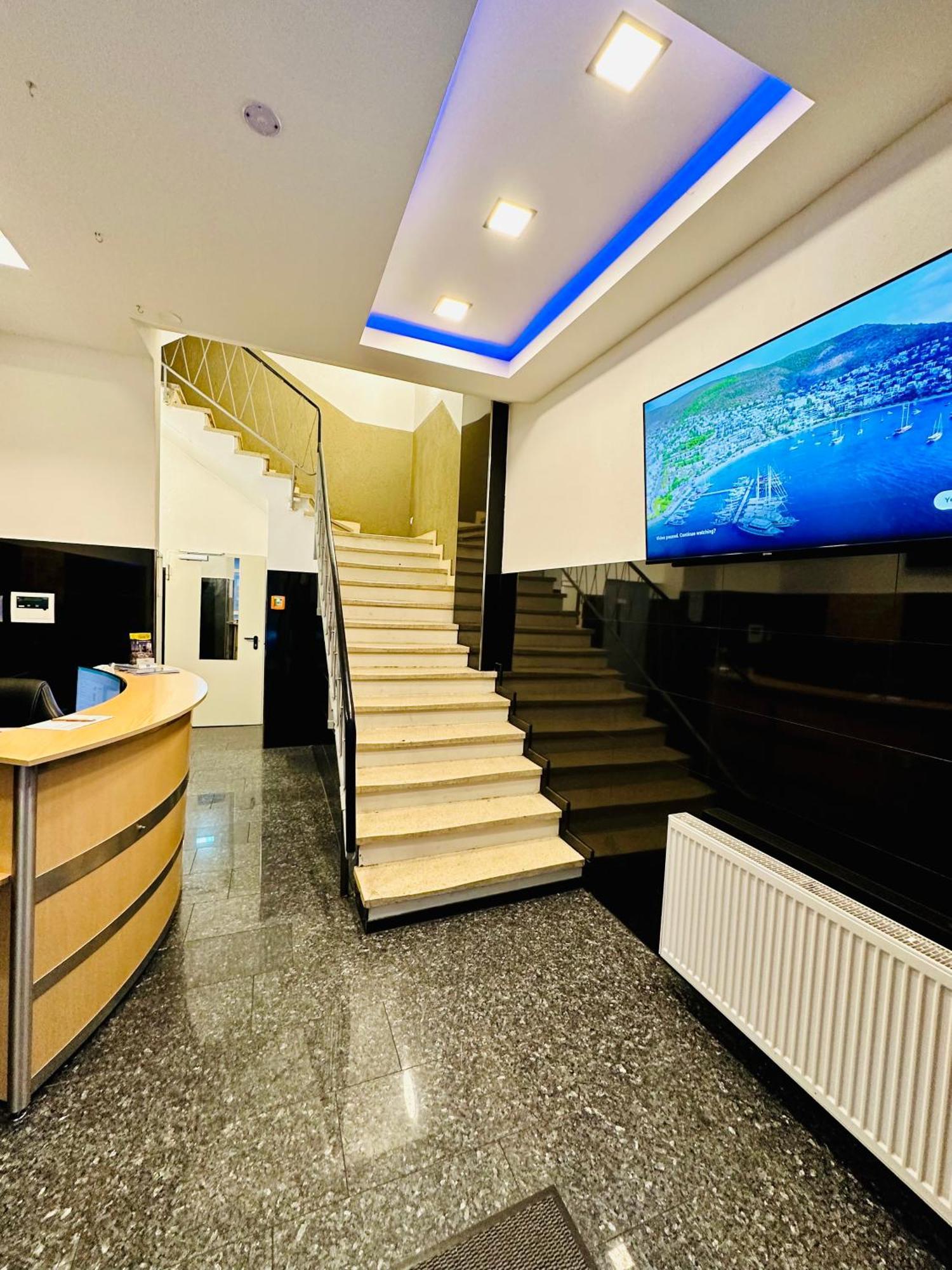Hotel City Star フランクフルト エクステリア 写真