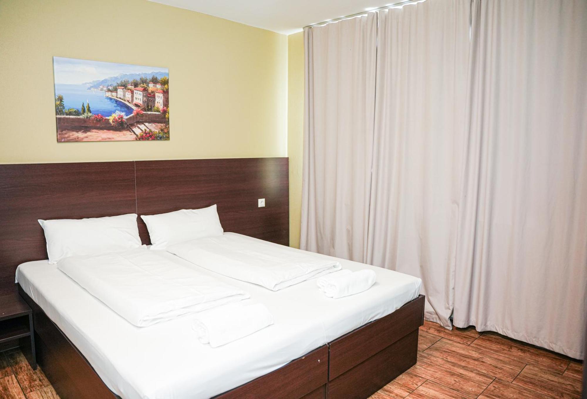 Hotel City Star フランクフルト エクステリア 写真